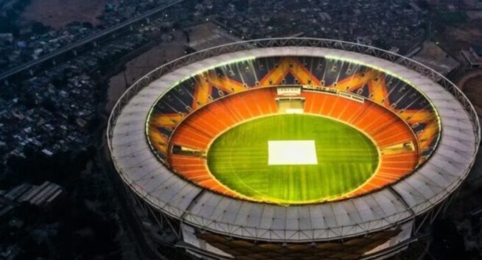 IPL 2025 के बीच नरेंद्र मोदी स्टेडियम को मिली बम से उड़ाने की धमकी, पाकिस्तान नाम से आया मेल, सुरक्षा एजेंसियां सतर्क IPL 2025 के बीच नरेंद्र मोदी स्टेडियम को मिली बम से उड़ाने की धमकी, पाकिस्तान नाम से आया मेल, सुरक्षा एजेंसियां सतर्क