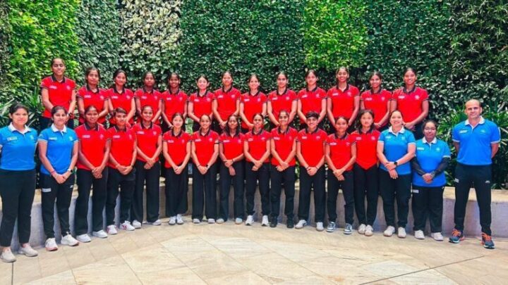 FIH जूनियर महिला वर्ल्ड कप की तैयारी शुरू, भारतीय जूनियर हॉकी टीम अर्जेंटीना के लिए रवाना