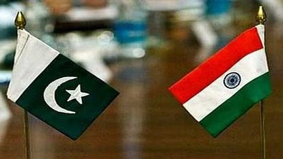 भारत की सख्ती से बेहाल पाकिस्तान, वाघा बॉर्डर पर फंसे अपने नागरिकों को लेगा वापस भारत की सख्ती से बेहाल पाकिस्तान, वाघा बॉर्डर पर फंसे अपने नागरिकों को लेगा वापस