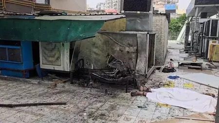 AC में गैस भरते समय सिलेंडर ब्लास्ट, एक युवक की मौत दूसरा घायल…
