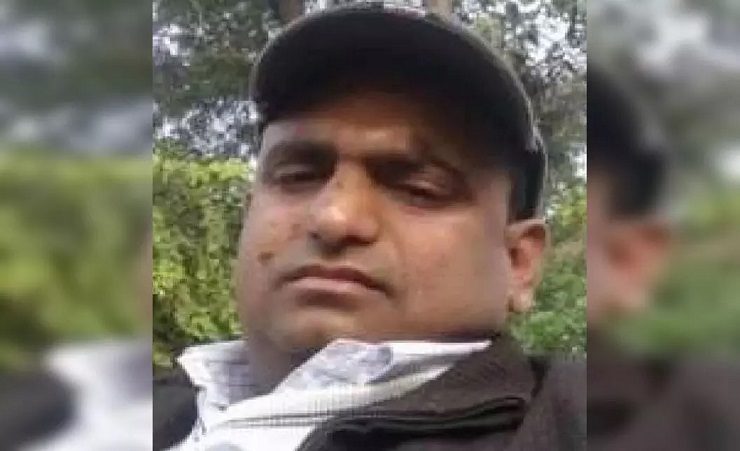 मीटिंग में सरकारी अफसर को आया हार्ट अटैक, मौत के बाद हड़कंप… मीटिंग में सरकारी अफसर को आया हार्ट अटैक, मौत के बाद हड़कंप…