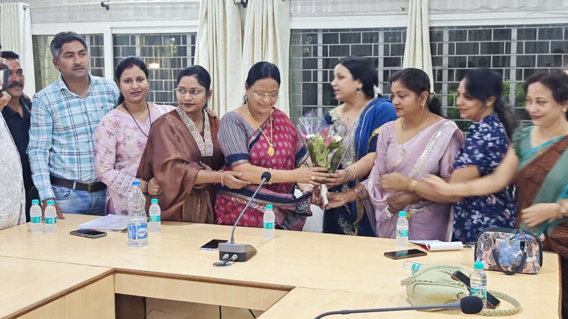मुख्यमंत्री कप अखिल भारतीय महिला फुटबॉल प्रतियोगिता की आयोजन समिति का गठन मुख्यमंत्री कप अखिल भारतीय महिला फुटबॉल प्रतियोगिता की आयोजन समिति का गठन