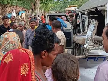 कोरबा में रोड एक्सीडेंट एक की मौत, पांच घायल, ट्रैक्टर से टकराई तुफान वाहन…एक का हाथ कटा कोरबा में रोड एक्सीडेंट एक की मौत, पांच घायल, ट्रैक्टर से टकराई तुफान वाहन…एक का हाथ कटा