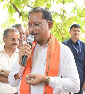 मनेंद्रगढ़-चिरमिरी-भरतपुर. : माथमौर में लगे चौपाल में मुख्यमंत्री ने की कई घोषणाएं मनेंद्रगढ़-चिरमिरी-भरतपुर. : माथमौर में लगे चौपाल में मुख्यमंत्री ने की कई घोषणाएं
